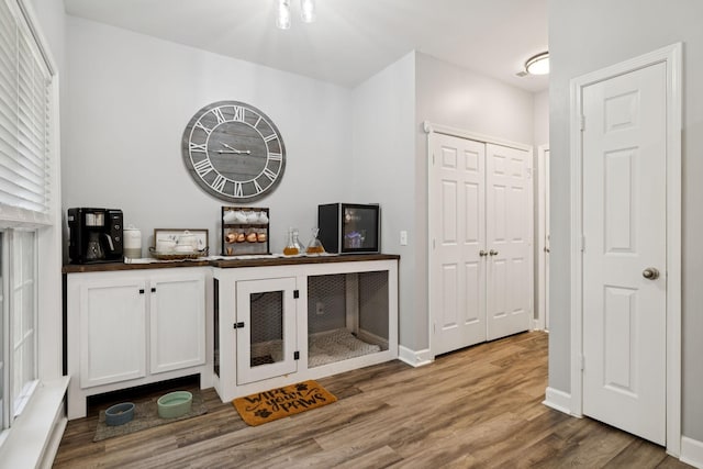163 Bland Dr, Mount Juliet, TN 37122 - bar area with wood finished floors and baseboards