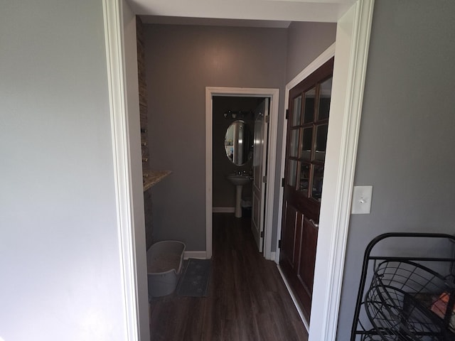 1215 Chapmans Retreat Dr, Spring Hill, TN 37174 - hall featuring dark wood finished floors and baseboards