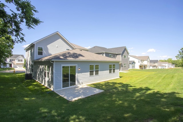 137 W Cassa Way, Mount Juliet, TN 37122 - back of property featuring a yard and a patio area