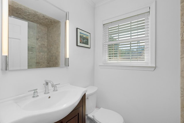 3351 Oak Burr Dr, Chattanooga, TN 37419 - bathroom featuring vanity and crown molding