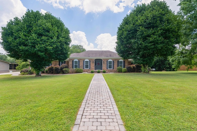 3351 Oak Burr Dr, Chattanooga, TN 37419 - view of front of property featuring brick siding and a front lawn