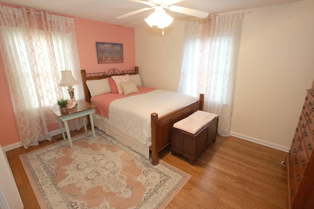 818 W Clark Blvd, Murfreesboro, TN 37129 - bedroom featuring multiple windows, wood finished floors, and ceiling fan