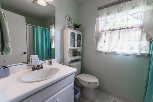 818 W Clark Blvd, Murfreesboro, TN 37129 - full bath with vanity, tile patterned flooring, and a shower with shower curtain