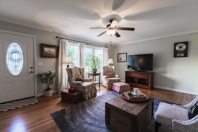 818 W Clark Blvd, Murfreesboro, TN 37129 - living area with plenty of natural light, a ceiling fan, wood finished floors, and crown molding