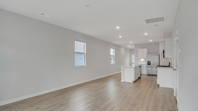 4906 Mowbray Way, Murfreesboro, TN 37129 - unfurnished living room featuring light wood-style flooring and recessed lighting