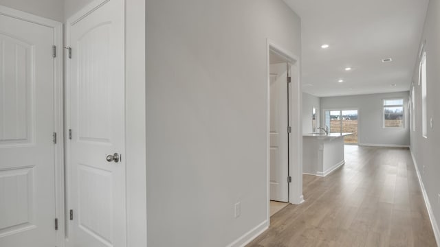 4906 Mowbray Way, Murfreesboro, TN 37129 - hallway featuring recessed lighting and light wood finished floors