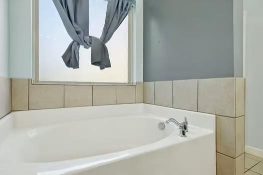 1604 Yarmouth Ct, Old Hickory, TN 37138 - bathroom featuring a bath