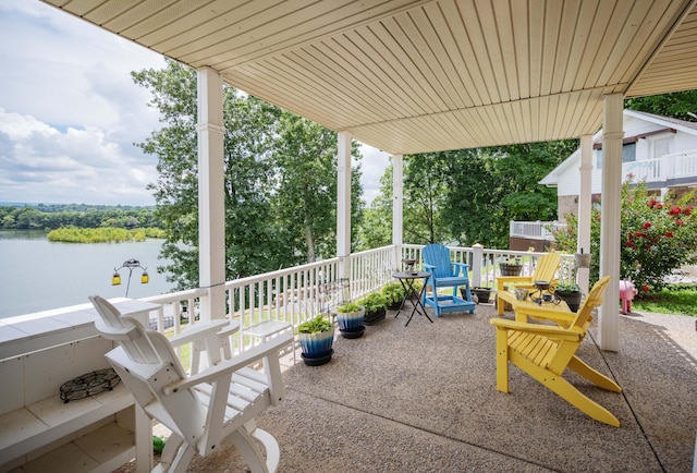 627 Eastbrook Rd, Estill Springs, TN 37330 - view of patio with a water view