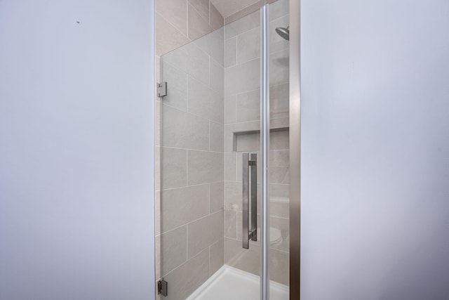 702 John Windrow Rd, Eagleville, TN 37060 - bathroom featuring a stall shower