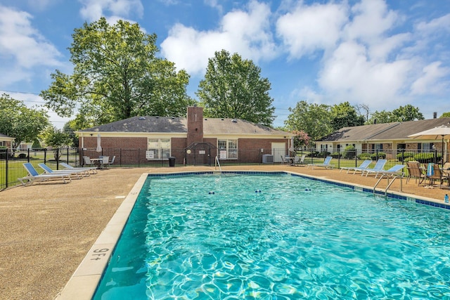 914 E Northfield Blvd, Murfreesboro, TN 37130 - community pool featuring a patio area
