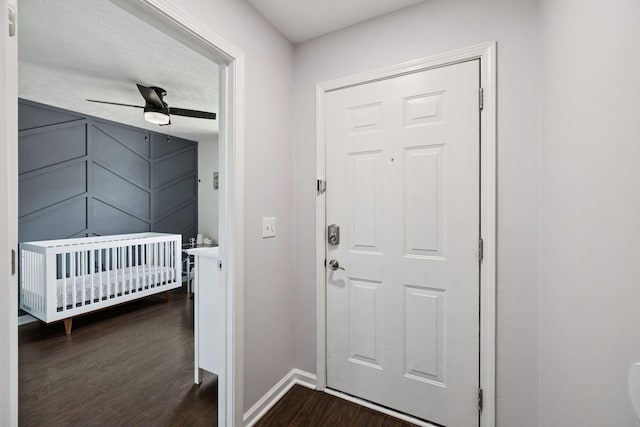 4826 Chelanie Cir, Murfreesboro, TN 37129 - foyer featuring dark wood finished floors and ceiling fan