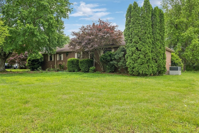 2261 High Meadow Dr, Murfreesboro, TN 37129 - view of grassy yard