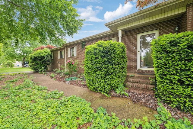 2261 High Meadow Dr, Murfreesboro, TN 37129 - view of property exterior with brick siding