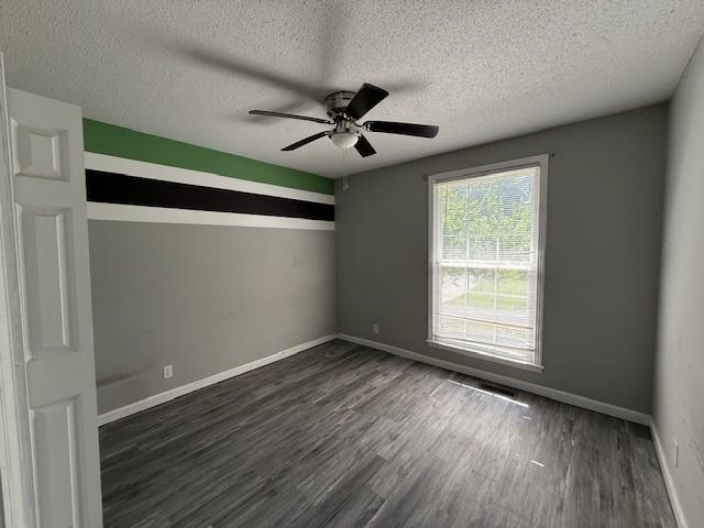 1876 Mimi Rd, Clarksville, TN 37040 - photo 14