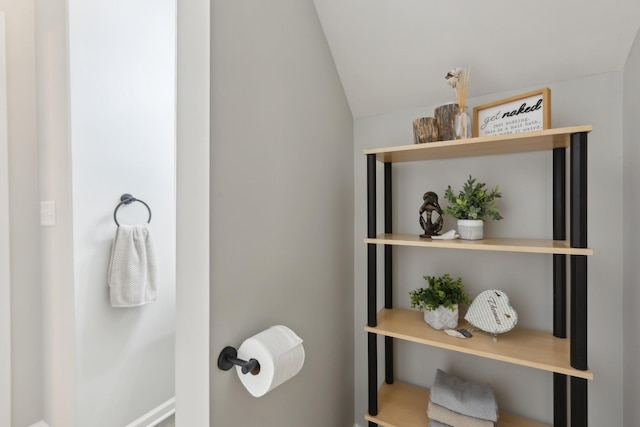 3225 Brookberry Ln, Murfreesboro, TN 37129 - bathroom featuring lofted ceiling