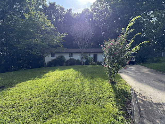 208 Lakeshore Dr, Mcminnville, TN 37110 - photo 1