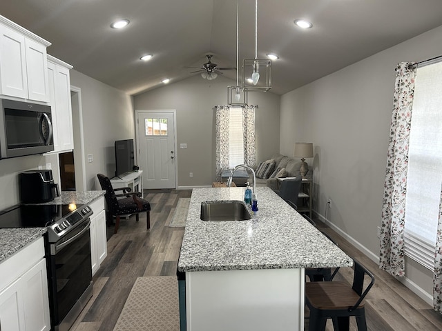 208 Bills St, Jamestown, TN 38556 - photo 5