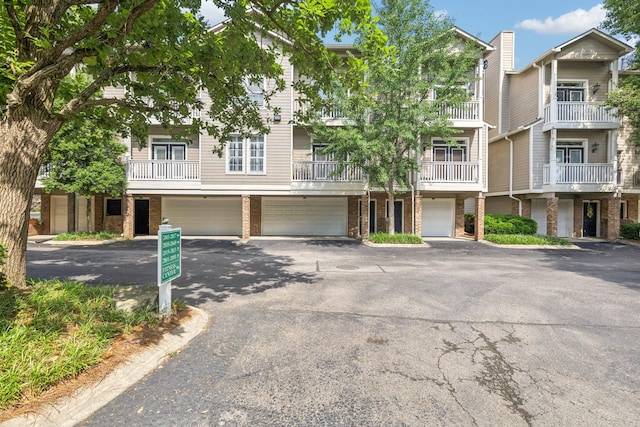 2045 Stokes Ln, Nashville, TN 37215 - photo 2