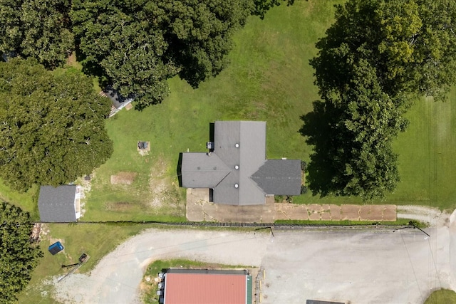 1611 Chisholm Rd, Cypress Inn, TN 38452 - photo 38