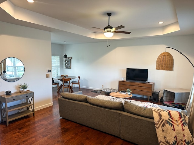 305 College St, Burns, TN 37029 - photo 4