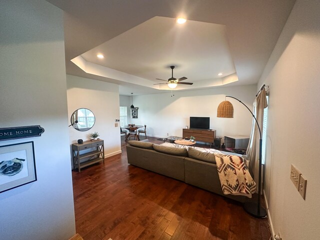 305 College St, Burns, TN 37029 - photo 5