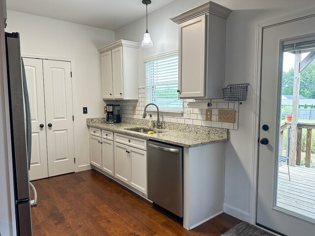 305 College St, Burns, TN 37029 - photo 12