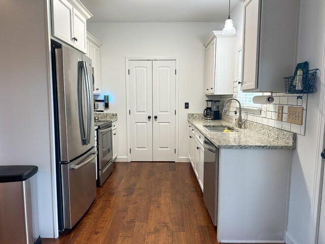 305 College St, Burns, TN 37029 - photo 11