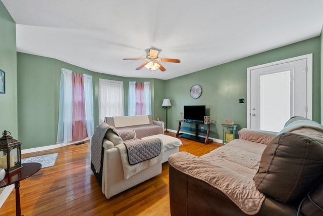 302 N 9th St, Cave City, KY 42127 - photo 11