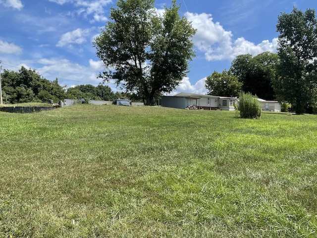 415 Hillcrest Dr, Byrdstown, TN 38549 - photo 8