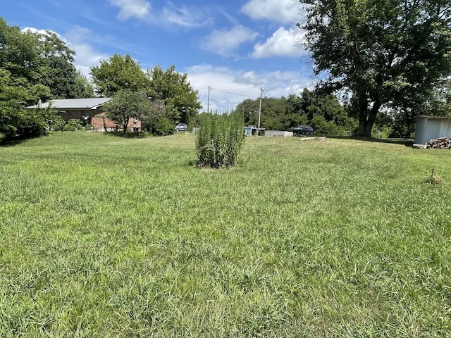 415 Hillcrest Dr, Byrdstown, TN 38549 - photo 9