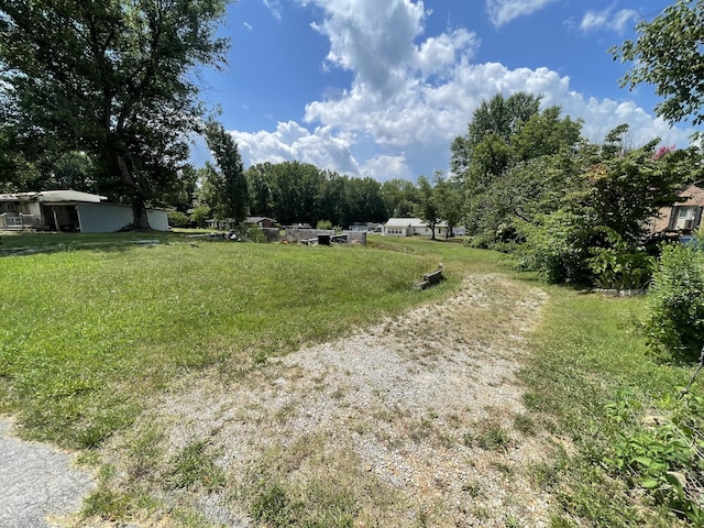 415 Hillcrest Dr, Byrdstown, TN 38549 - photo 2
