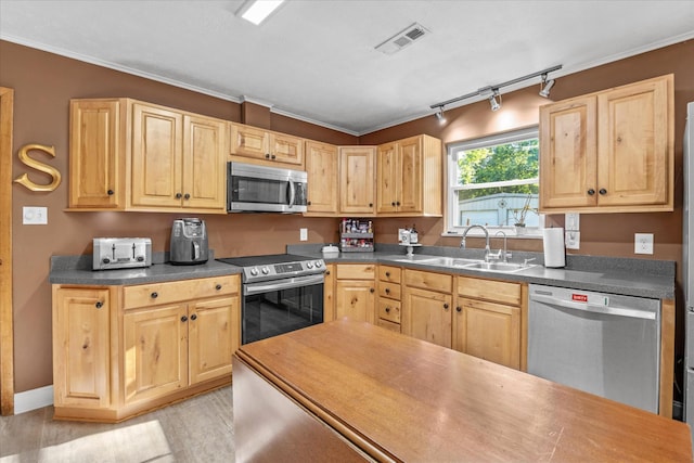 5518 Melstone Rd, Knoxville, TN 37912 - photo 13