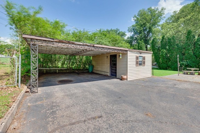 2829 Donna Hill Dr, Nashville, TN 37214 - photo 25