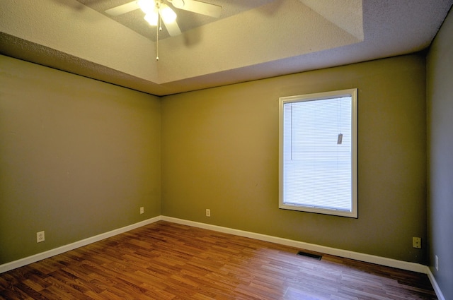 2690 Elkmont Dr, Clarksville, TN 37040 - photo 14