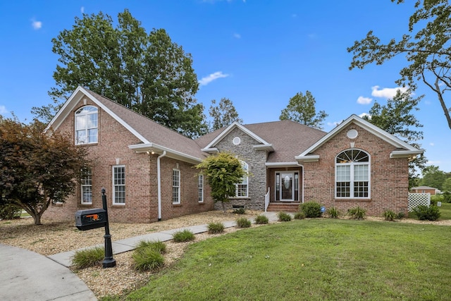 142 Heritage Cir, Manchester, TN 37355 - photo 1