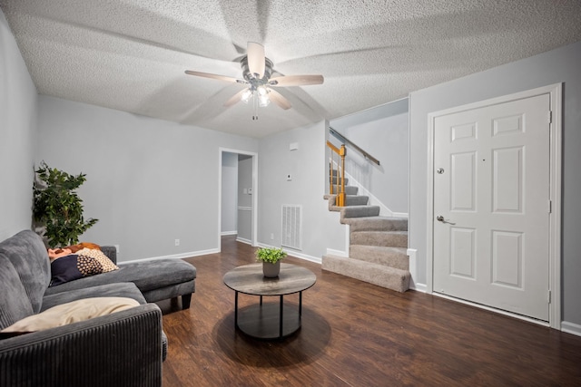 1325 Wennona Dr, Clarksville, TN 37042 - photo 4