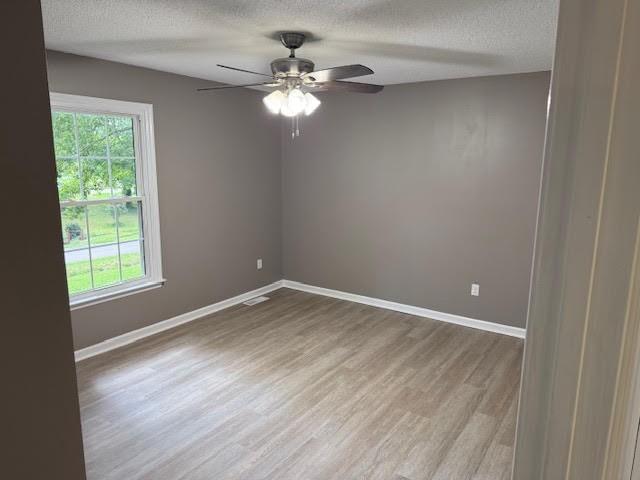 446 Treetop Trl, Lawrenceburg, TN 38464 - photo 14