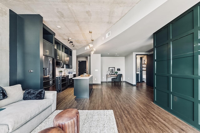600 12th Ave S Unit 902, Nashville, TN 37203 - photo 18