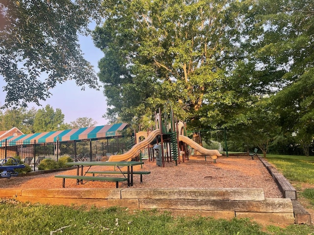717 Vauxhall Dr, Nashville, TN 37221 - photo 29