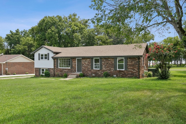 129 Lake Point Dr, Gallatin, TN 37066 - photo 2