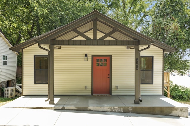858 Parham Dr, Clarksville, TN 37040 - photo 2