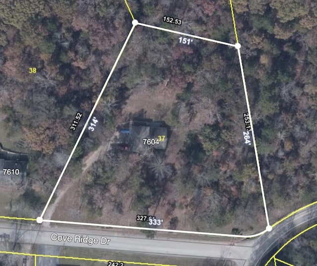 7604 Cove Ridge Dr, Hixson, TN 37343 - photo 5
