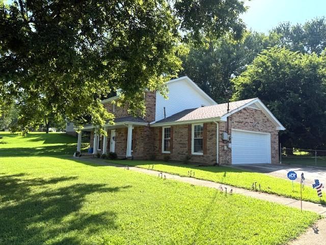 1911 Claymont Dr, Clarksville, TN 37040 - photo 2