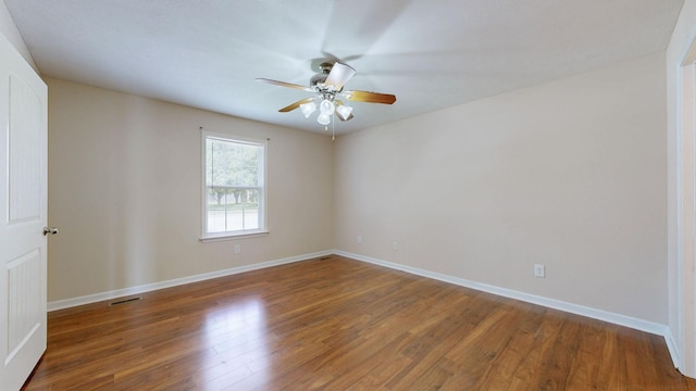 1921 Littleton Ct, Columbia, TN 38401 - photo 14
