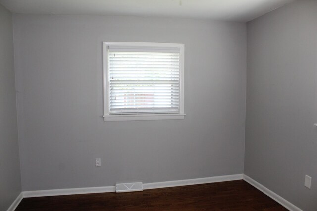 426 7th St, Lawrenceburg, TN 38464 - photo 12
