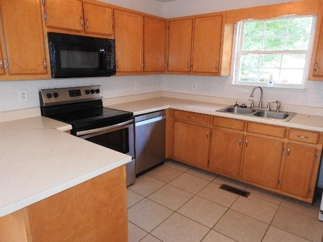 2818 Windemere Dr, Murfreesboro, TN 37128 - photo 4