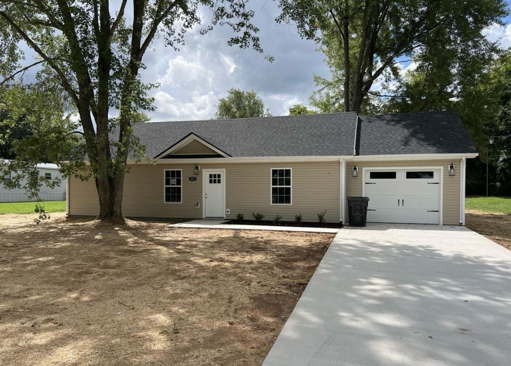 255 Illinois Ave, Oak Grove, KY 42262 - photo 1