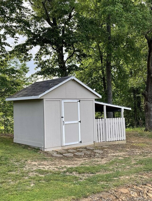 400 Clifty Village Ln, Paris, TN 38242 - photo 19