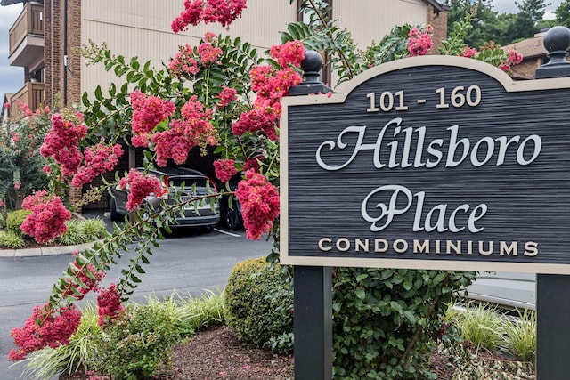 151 Hillsboro Pl, Nashville, TN 37215 - photo 34