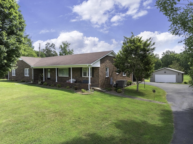 738 N Broad St, Lexington, TN 38351 - photo 1